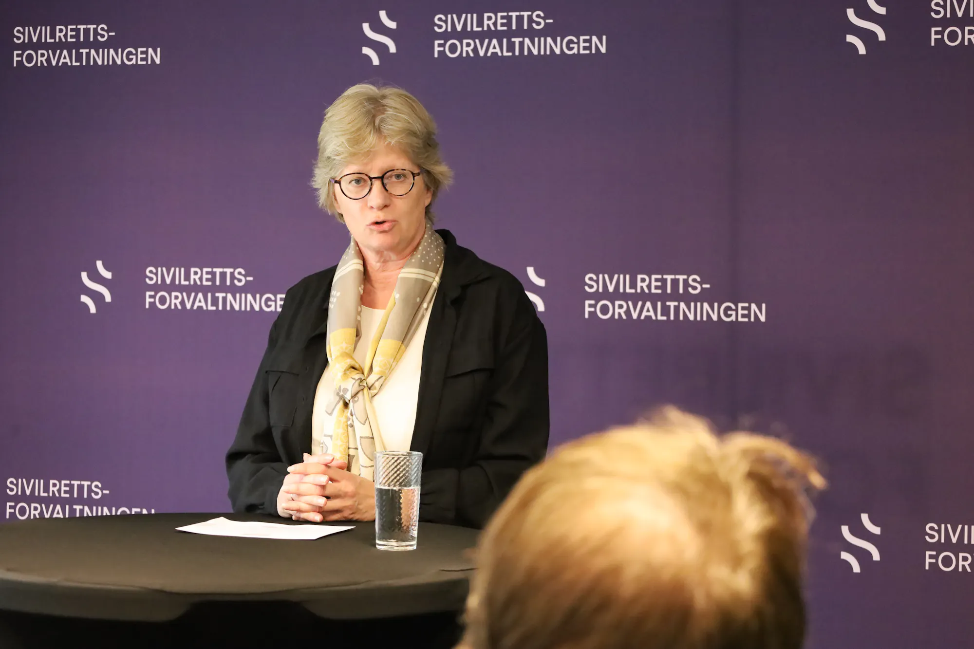 Kenneth R Hallgren Pressebilete